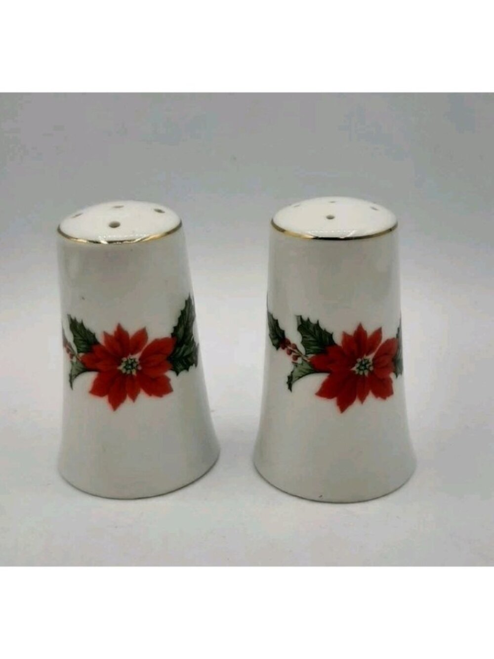Lefton Christmas Poinsettia Salt & Pepper Shakers White Porcelain Holiday Japan
